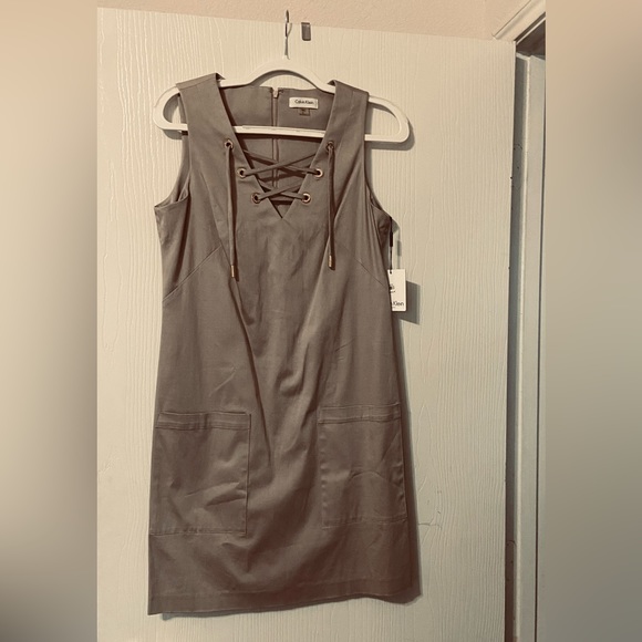 CALVIN KLEIN NWT Tan Jumper. Size 8 - Picture 1 of 6